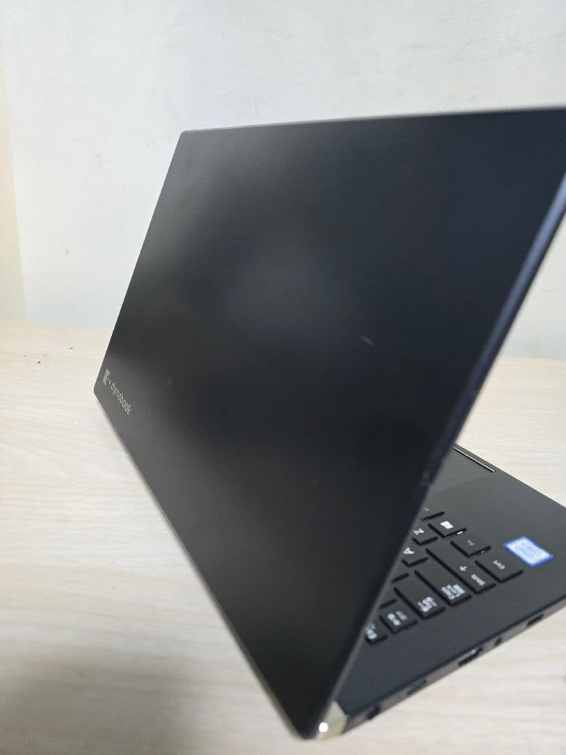 Dynabook G83 Core i5-8250 SSD256GBメモリ8GB