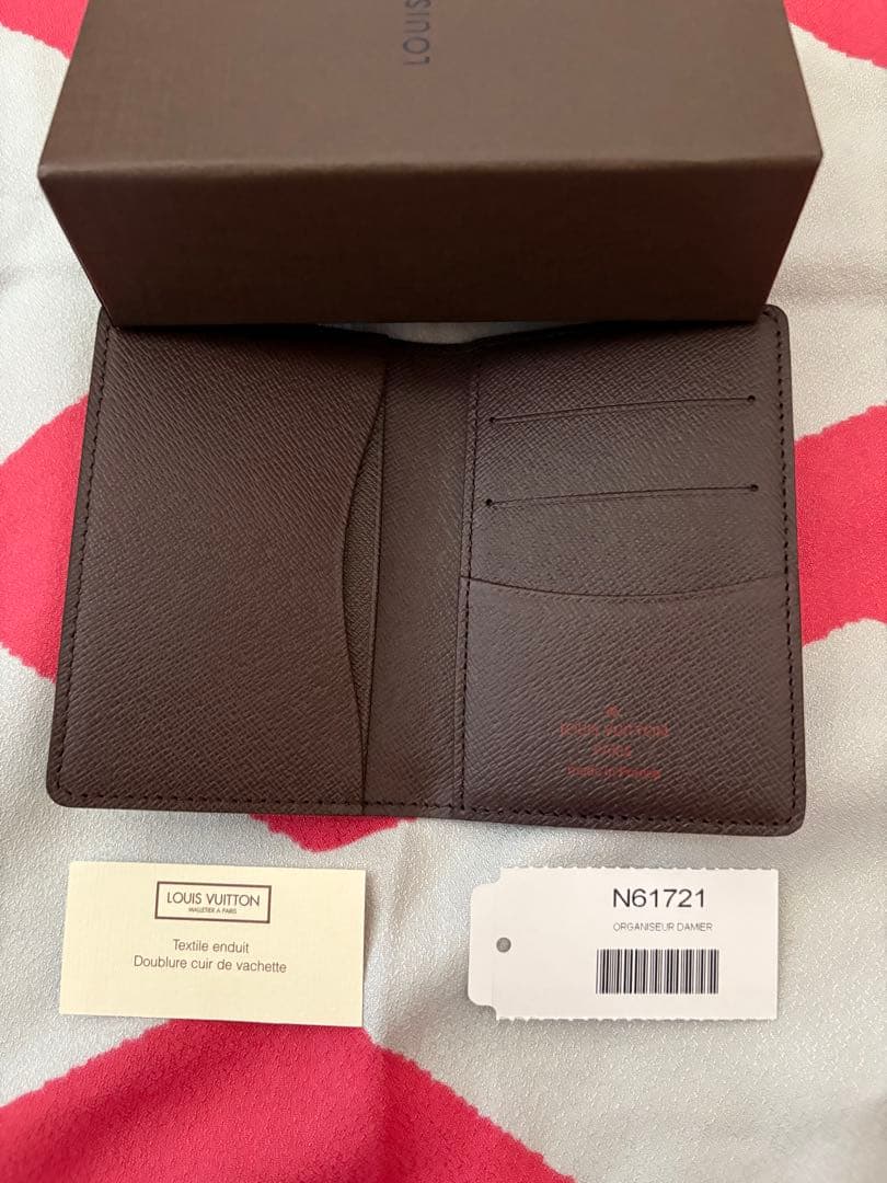LOUIS VUITTON ダミエ名刺入れ　新品　未使用