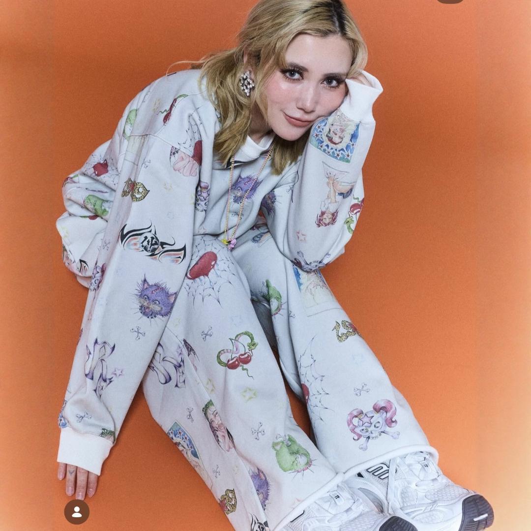 即完売品 仲里依紗 Re. アールイードット 手書きスウェットパンツ ホワイト