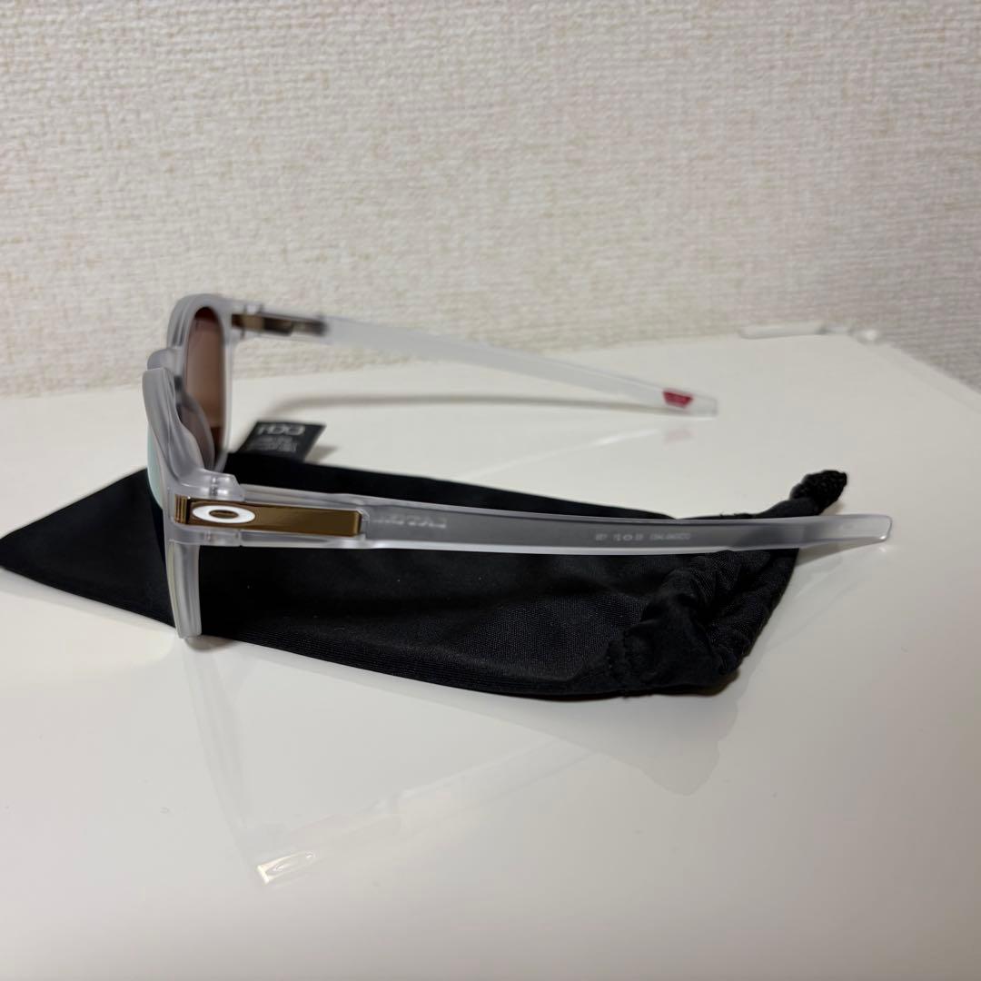 OAKLEY LATCH サングラス マットクリア　prism in