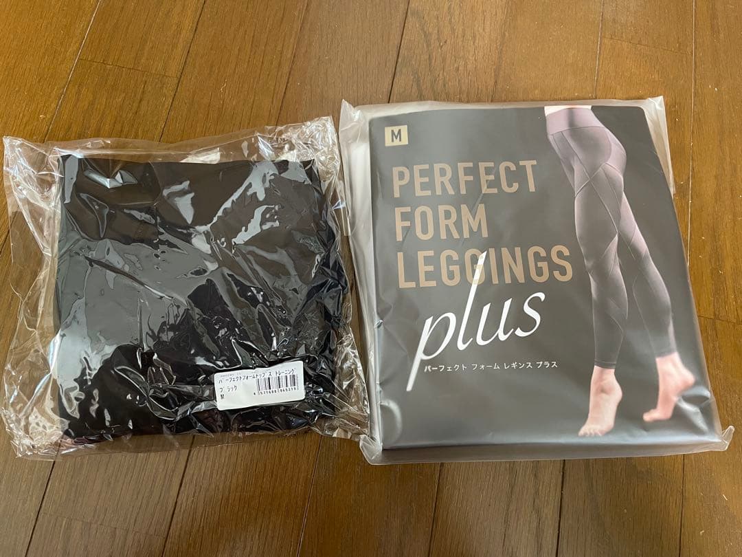 LAVA/リントスル　パーフェクトフォーム　トップス・レギンス　新品・未開封
