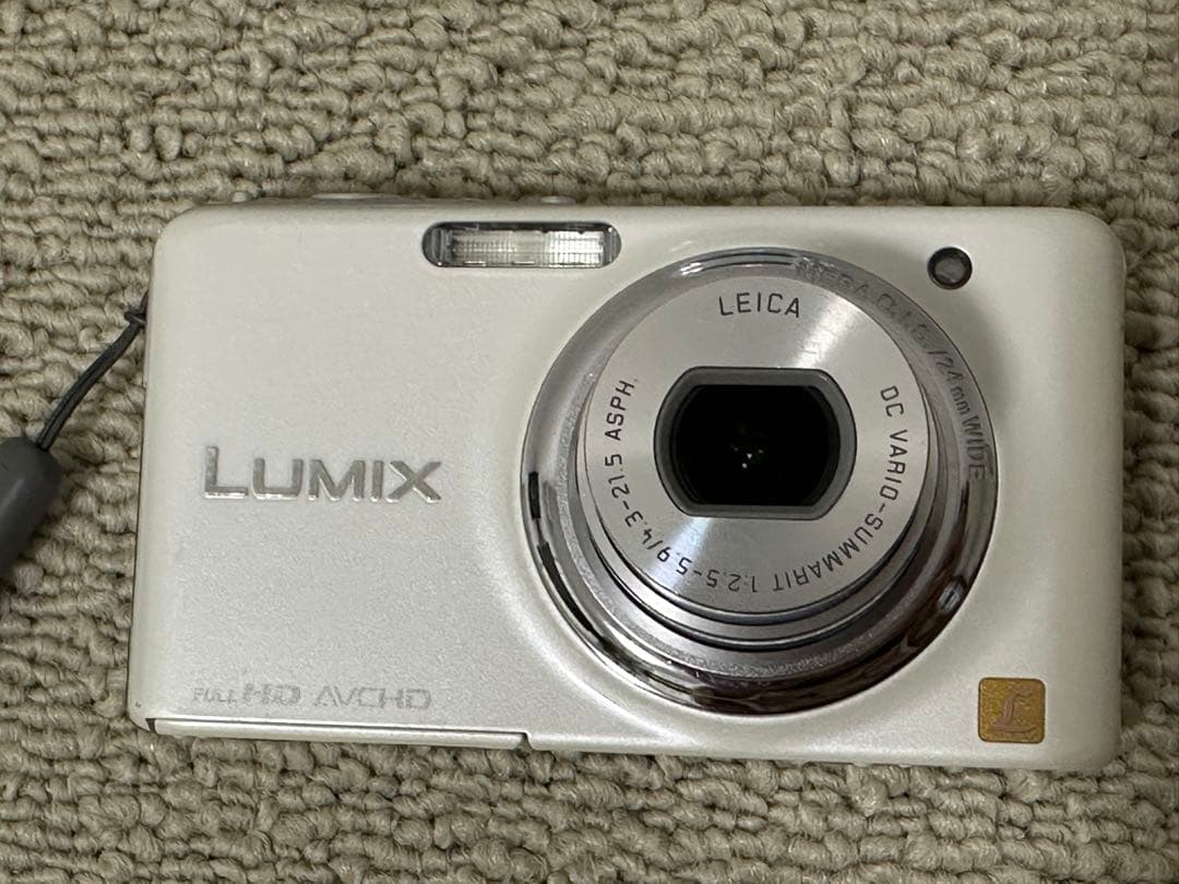 Panasonic LUMIX DMC-FX77 ホワイト　付属品あり