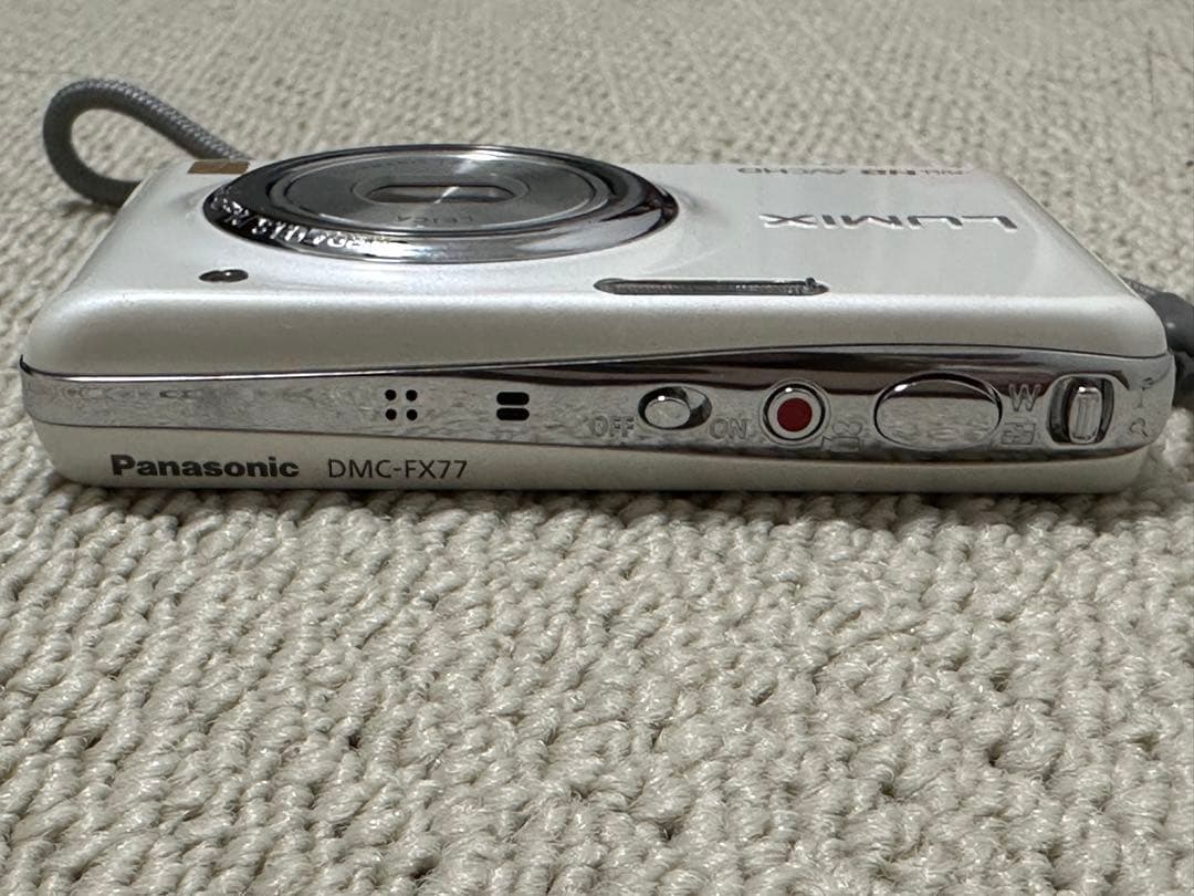 Panasonic LUMIX DMC-FX77 ホワイト　付属品あり