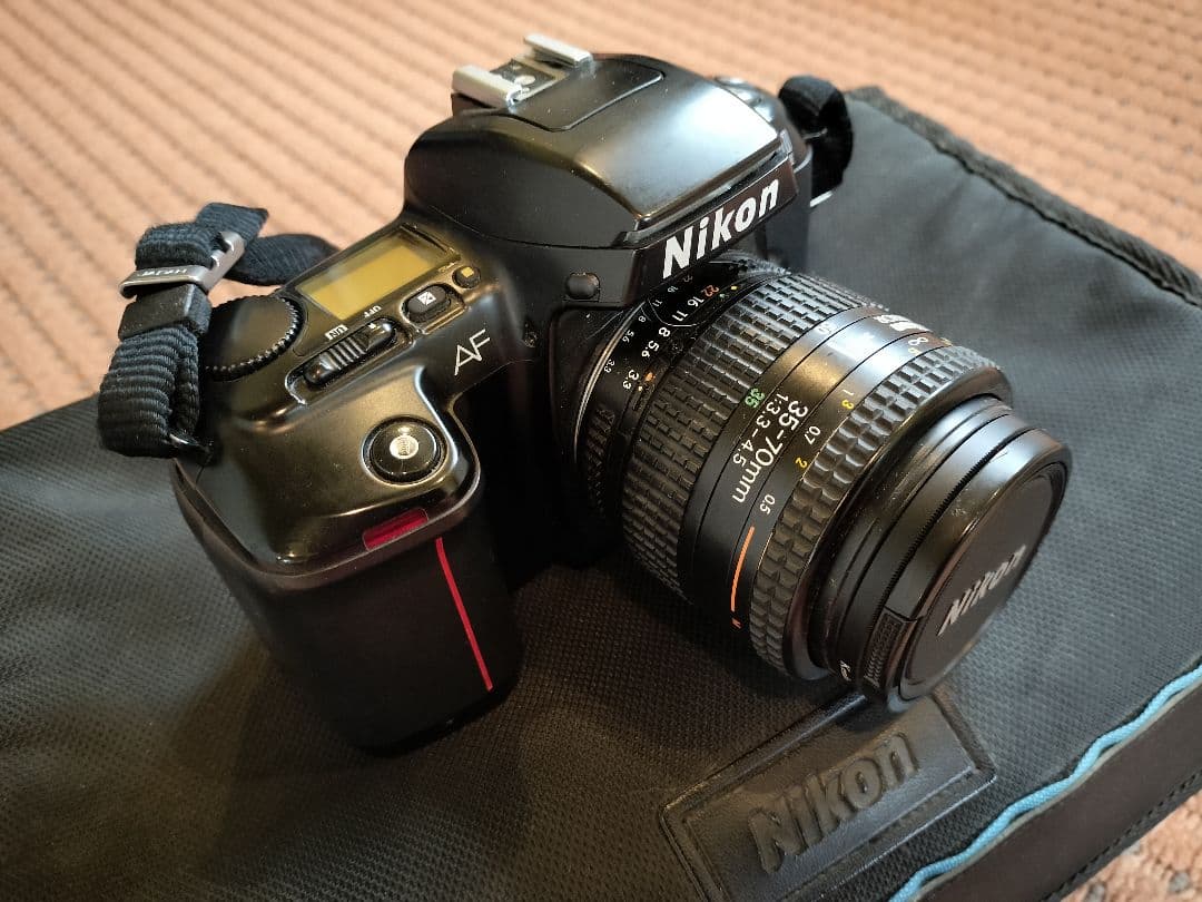 Nikon 1眼レフフィルムカメラ