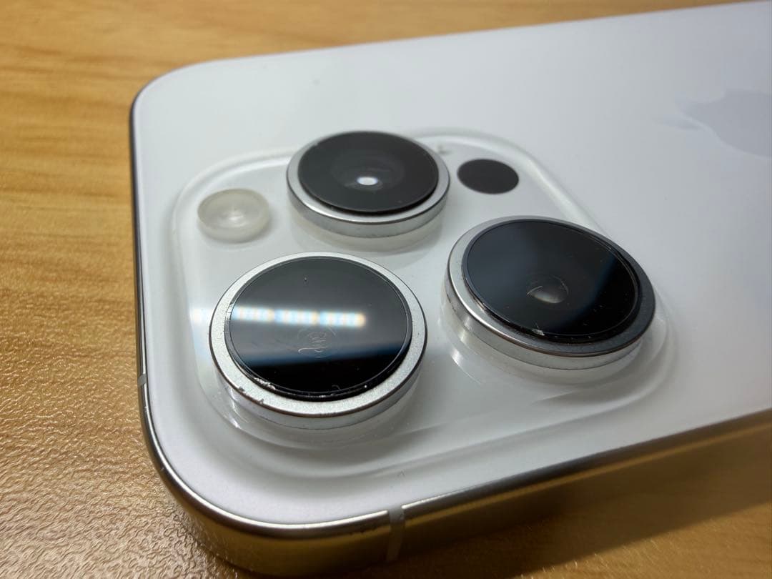 iPhone16 Pro ホワイト256GB バッテリー93％