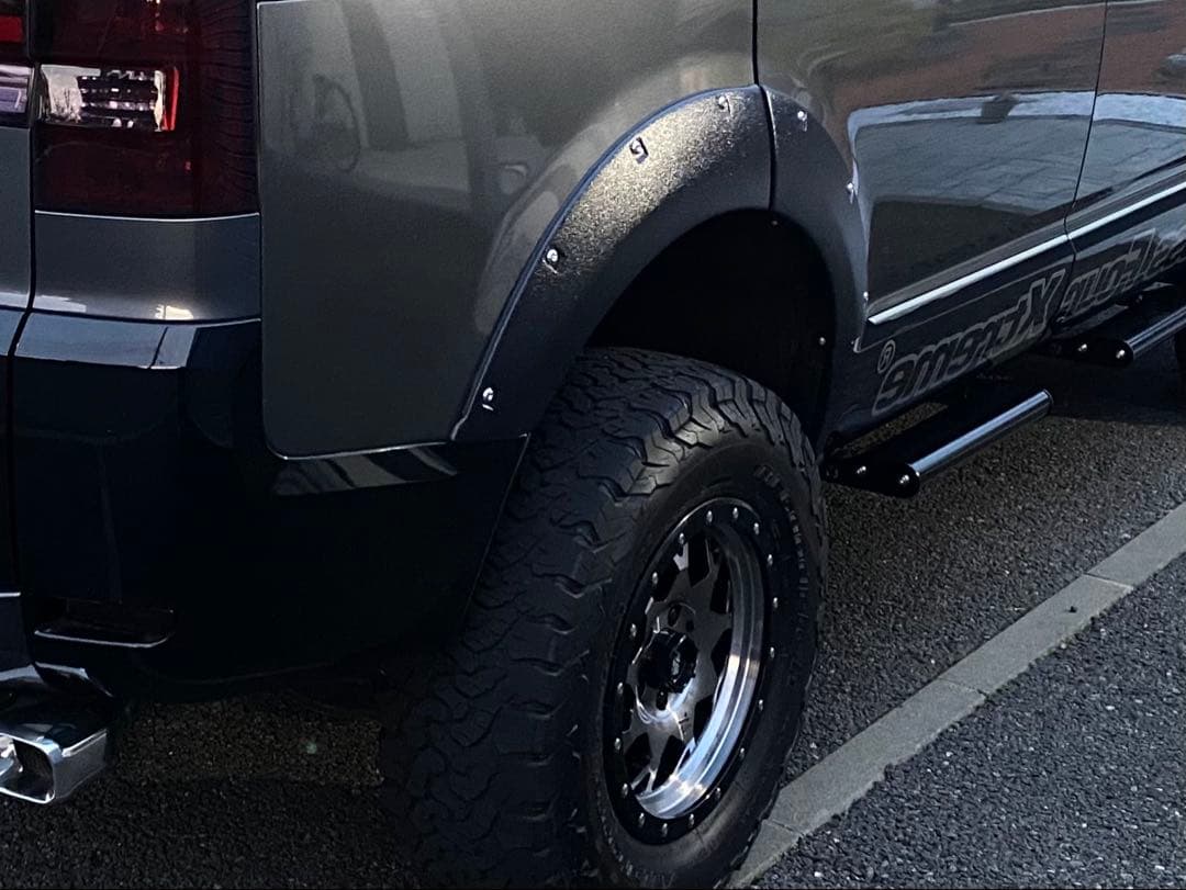 デリカd5 GI gear製　オーバーフェンダー