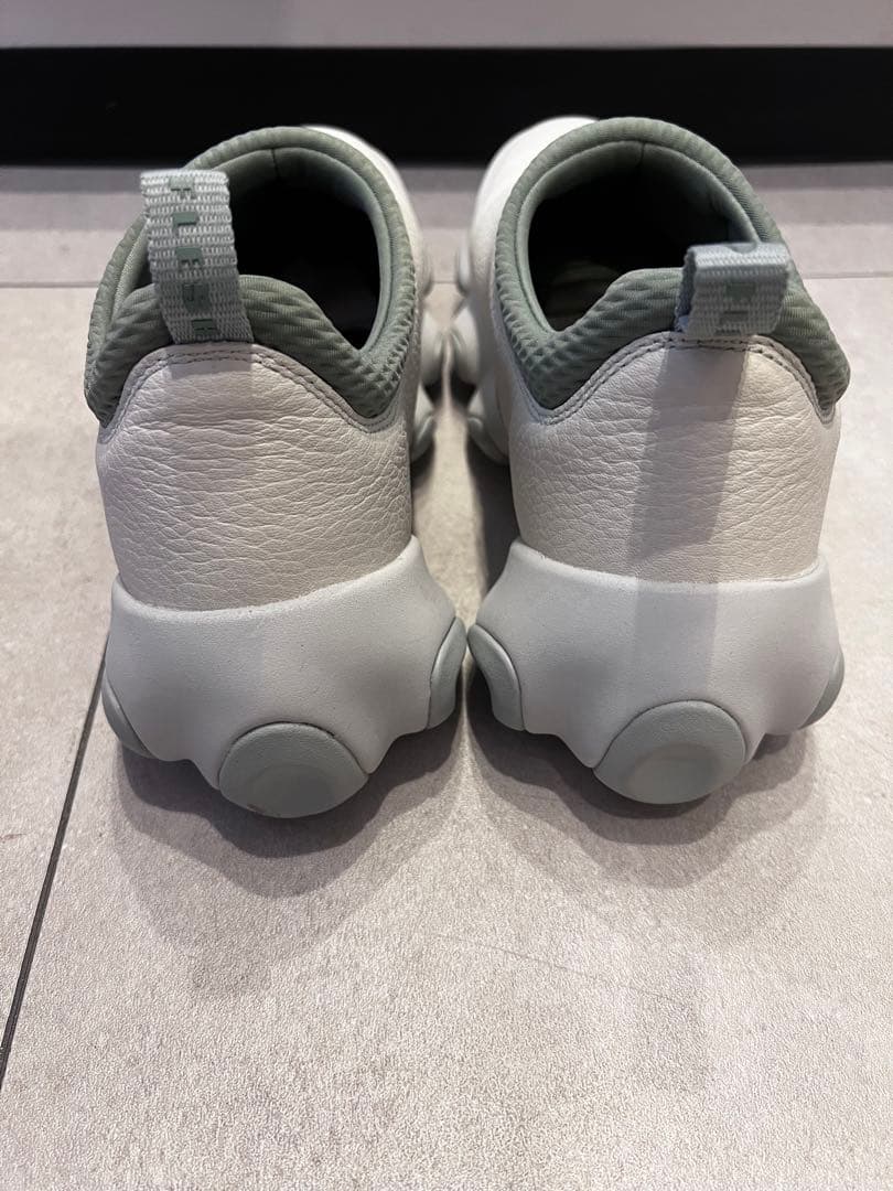 Oakley スリッポン スニーカー　ホワイト/グレー