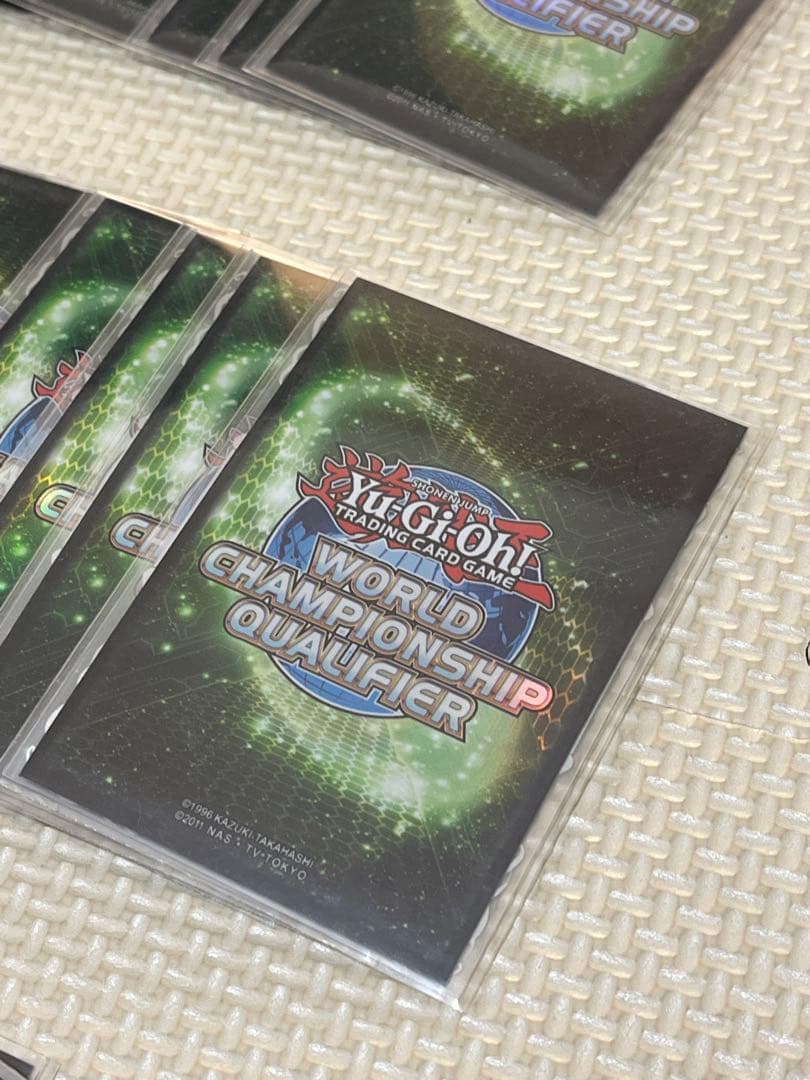 【引退品】遊戯王WCQスリーブ56枚 ＆ 征竜デッキ（3重スリーブ保護）