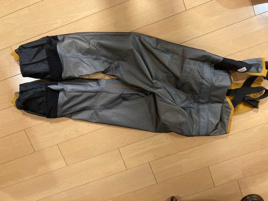 美品 GOLDWIN ゴールドウィン ゴアテックス スキーウェア上下 ARRIS