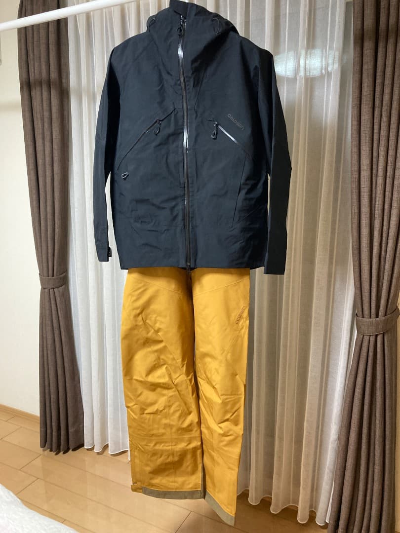 美品 GOLDWIN ゴールドウィン ゴアテックス スキーウェア上下 ARRIS