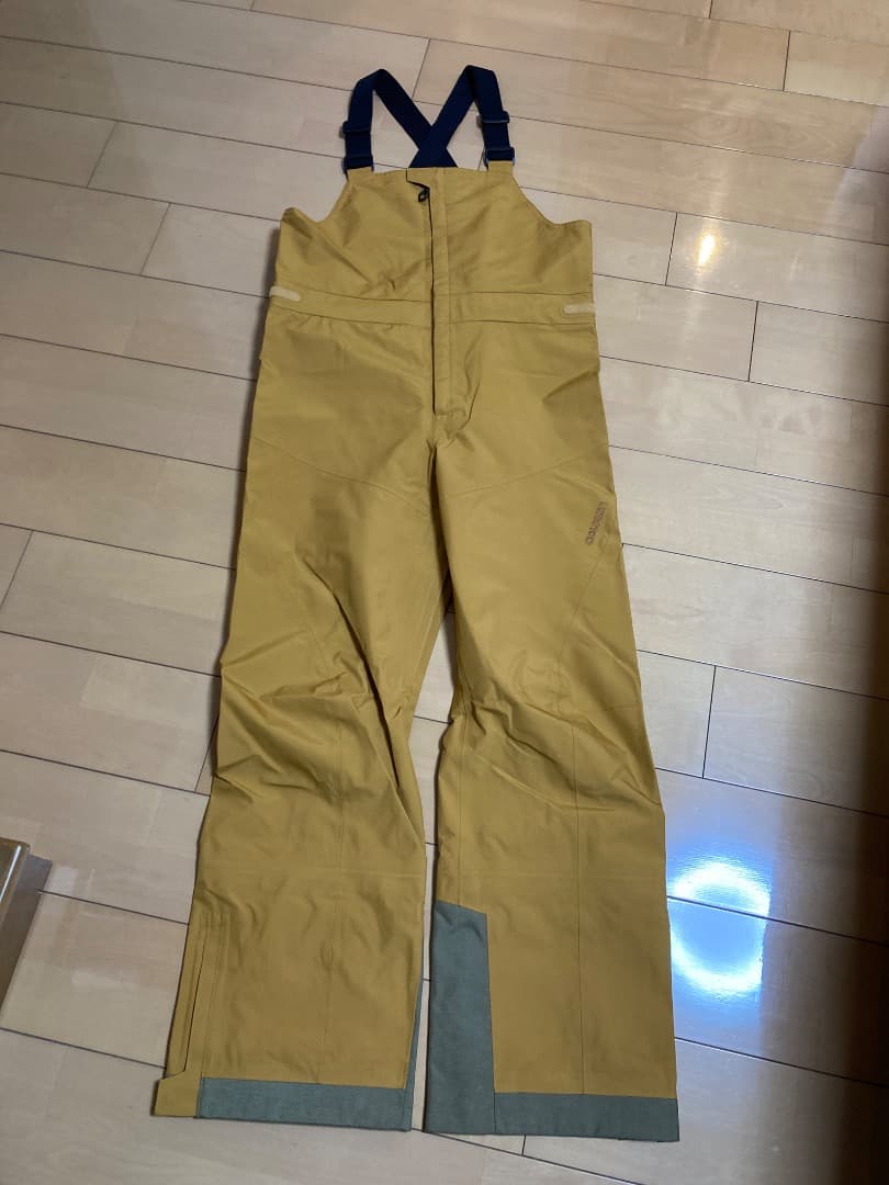 美品 GOLDWIN ゴールドウィン ゴアテックス スキーウェア上下 ARRIS