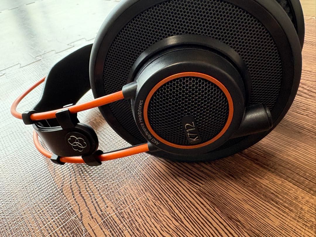 AKG K712 ヘッドフォン