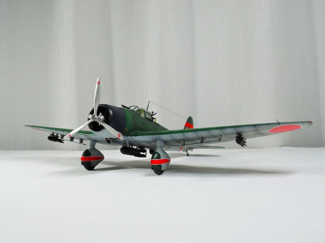 【模型完成品】ハセガワ 1/48 愛知 九九式艦上爆撃機 一一型 ミッドウェー島