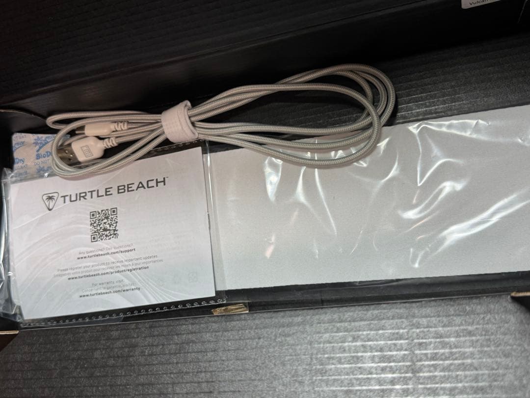 未使用品TURTLE BEACH VULCAN II TKL PRO キーボード