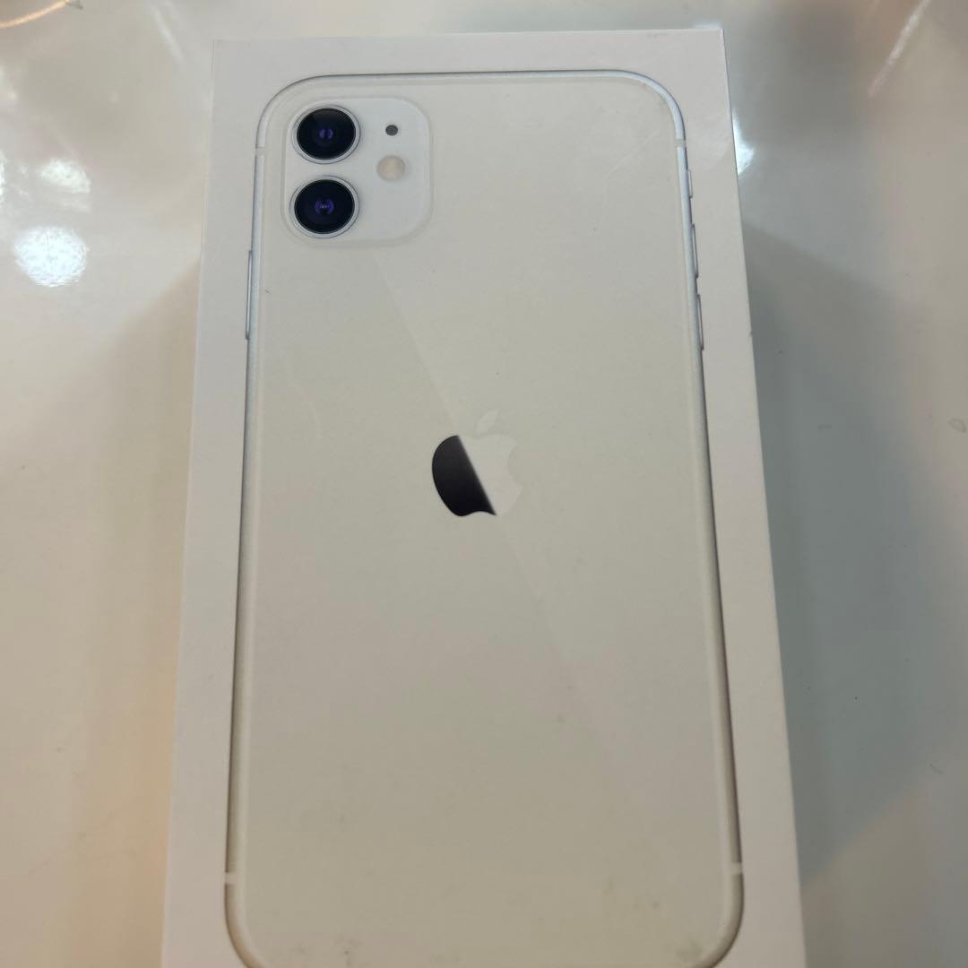 iPhone11 本体　64GB ホワイト
