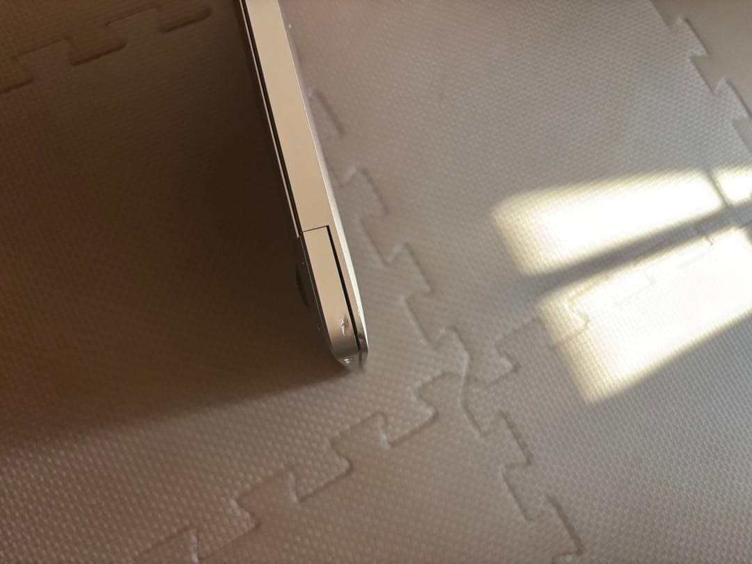 Apple MacBook Air 2020 M1 本体【充電器付き】