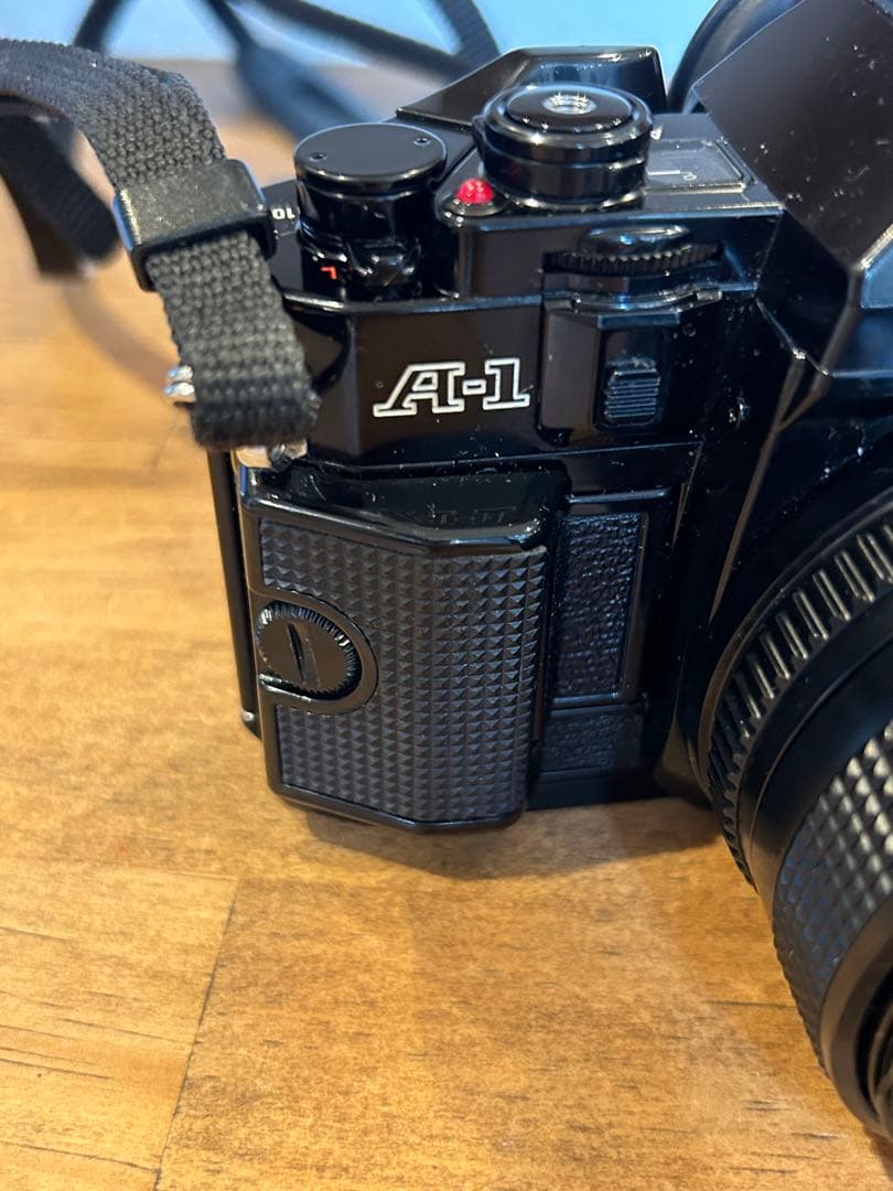 Canon A-1 　レンズ付き