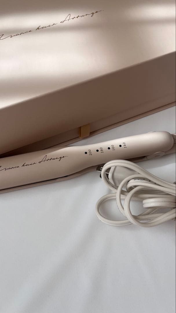 ニュアンスヘアアレンジ［クレイツ］ヘアアイロン