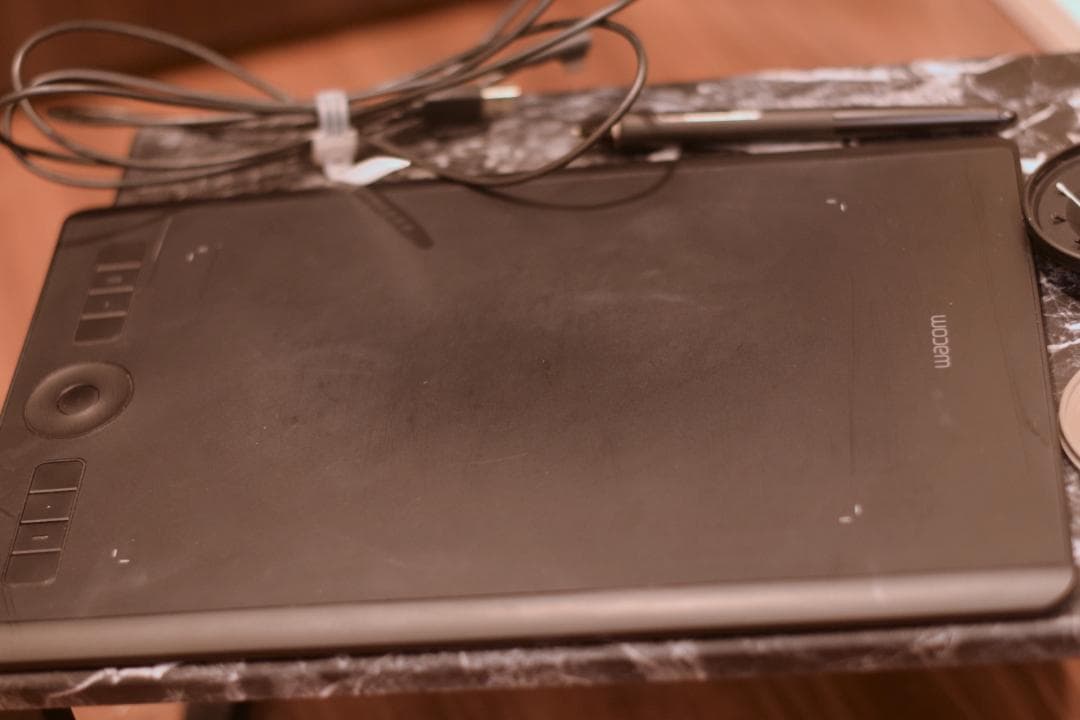 Wacom Intuos Pro Medium PTH-660/K0 本体