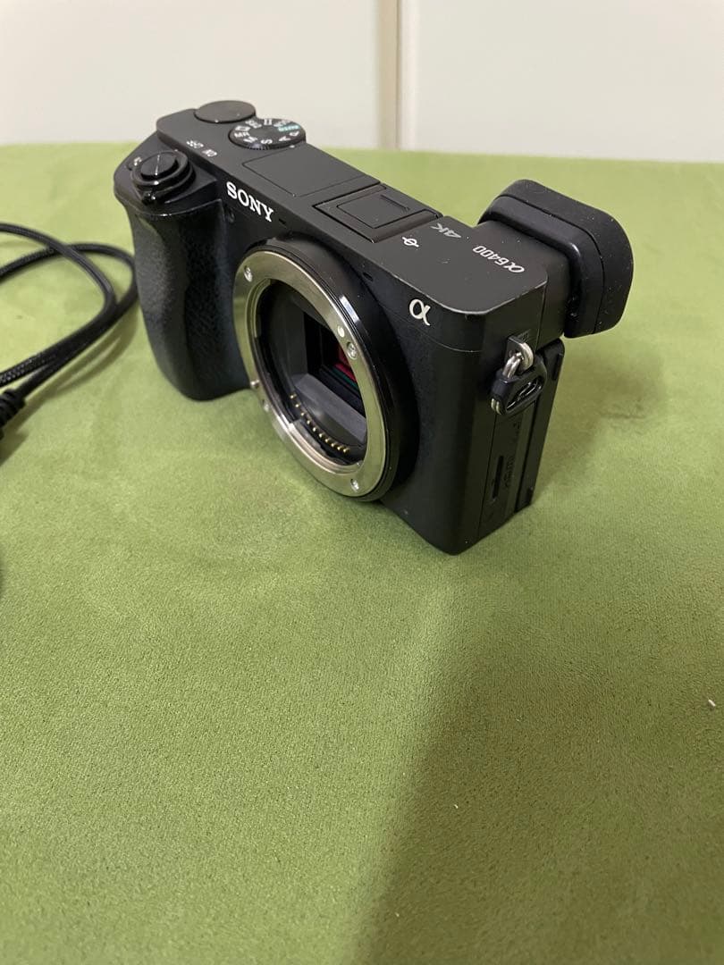 SONY α6400 ミラーレス一眼カメラ ※バッテリー付き