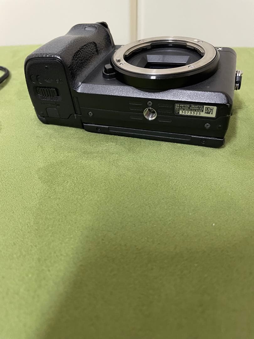 SONY α6400 ミラーレス一眼カメラ ※バッテリー付き