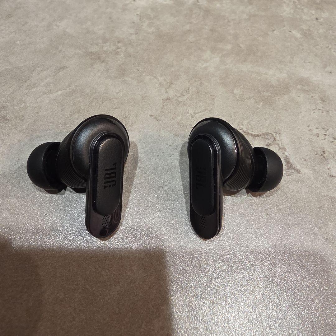 JBL Tour Pro 2 ワイヤレスイヤホン