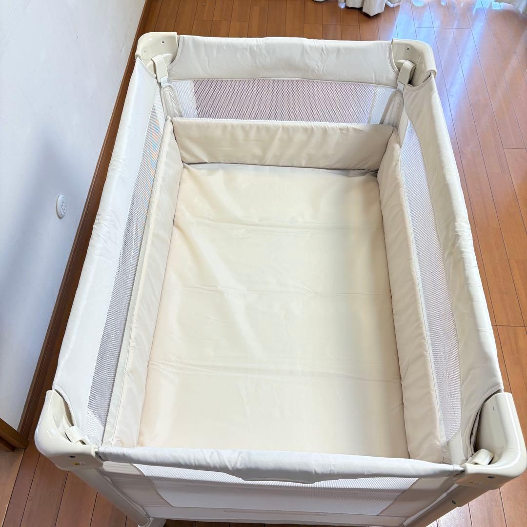 【匿名配送・訳アリ価格】アップリカ ココネルエアー ベビーベッド