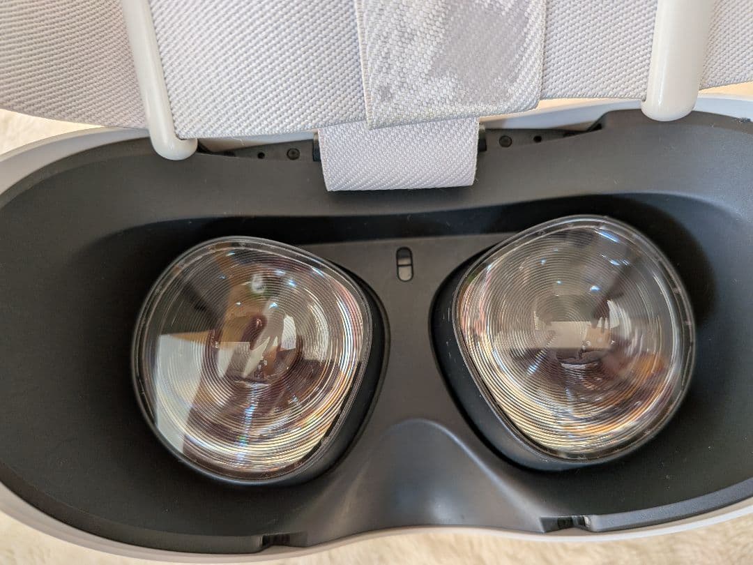 た。オキュラスクエスト2(メタクエスト2)　64GB