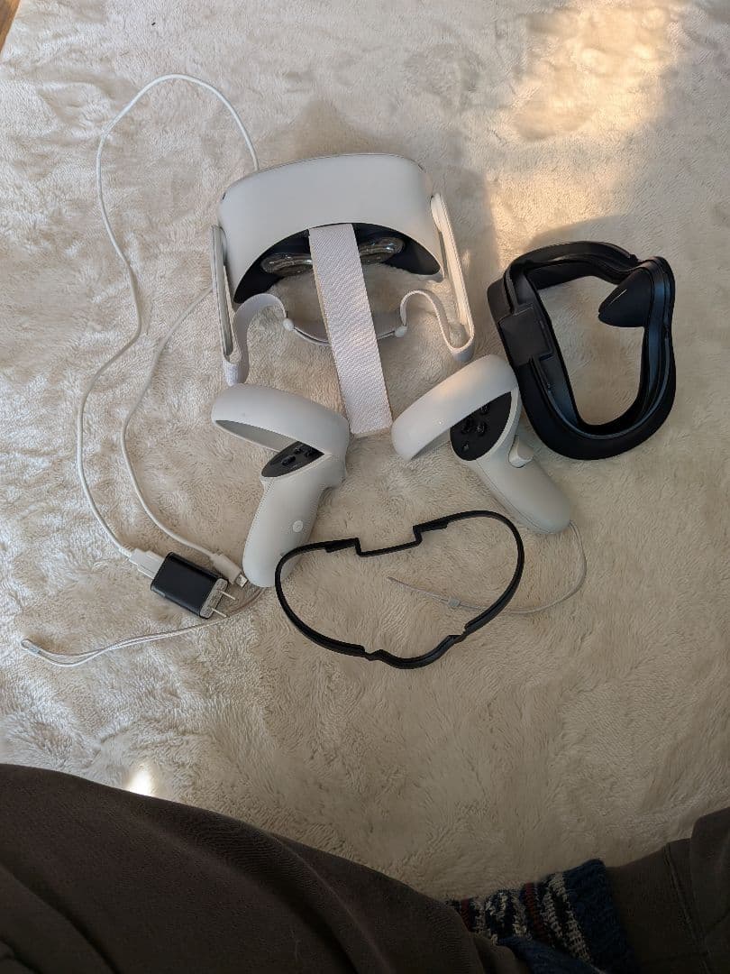 た。オキュラスクエスト2(メタクエスト2)　64GB