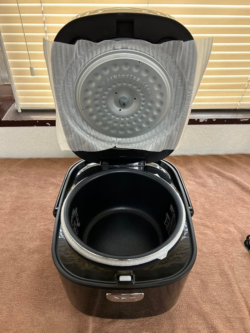 アイリスオーヤマ　マイコンジャー炊飯器　2021年製　美品