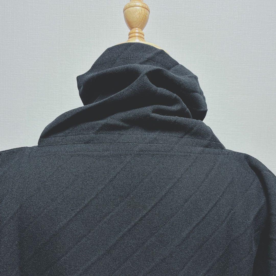 ミーイッセイミヤケ　ボタン付き変形ハイネック　プリーツ　トップス　チュニック　黒