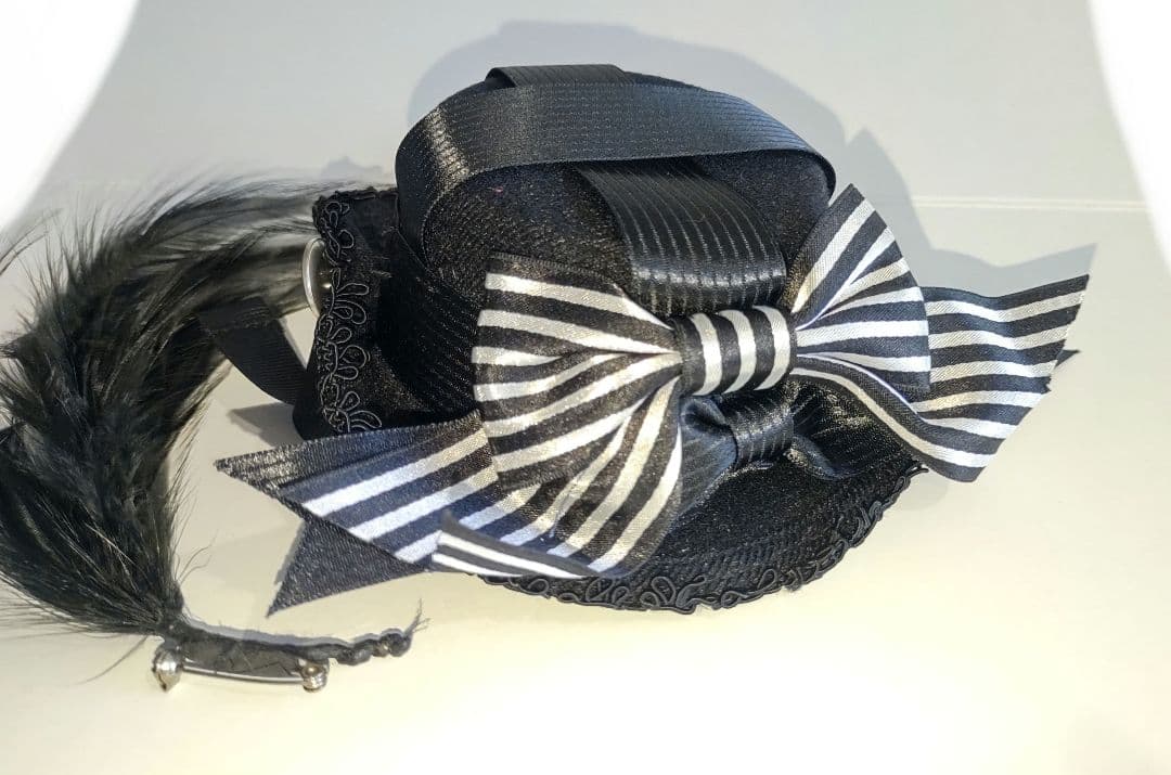 ALICE and the PIRATES 羽根付きストライプリボンミニハット