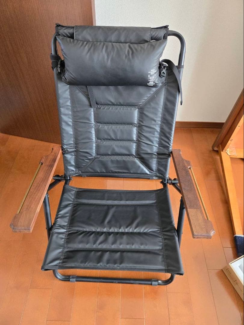 アッソブ　リクライニングハイバックローバーチェア　マルチクッション付き