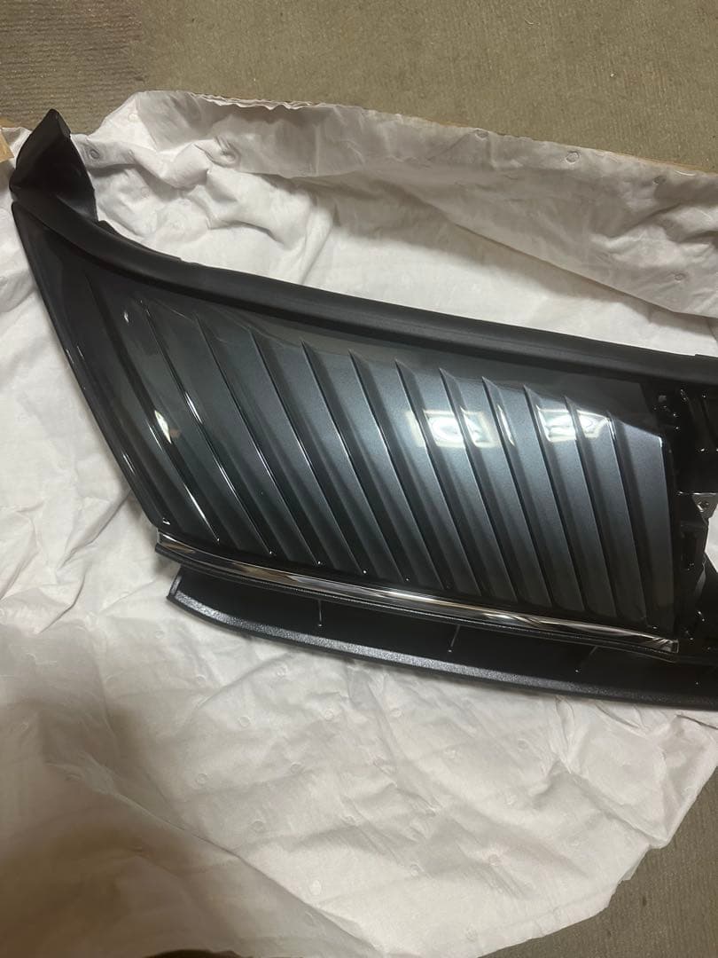 60ハリアー 後期　フロントグリル