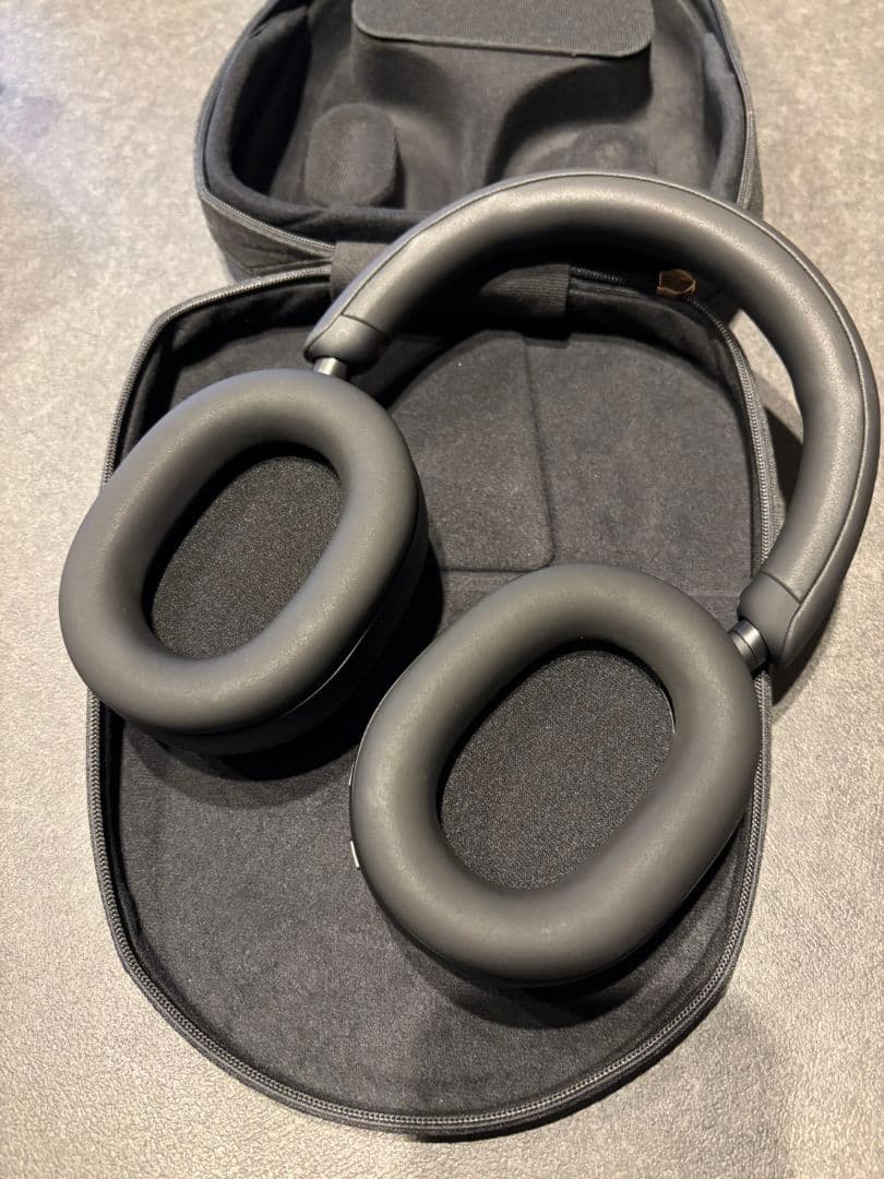 WH-1000XM5 SONY ワイヤレスヘッドホン ブラック ケース付き