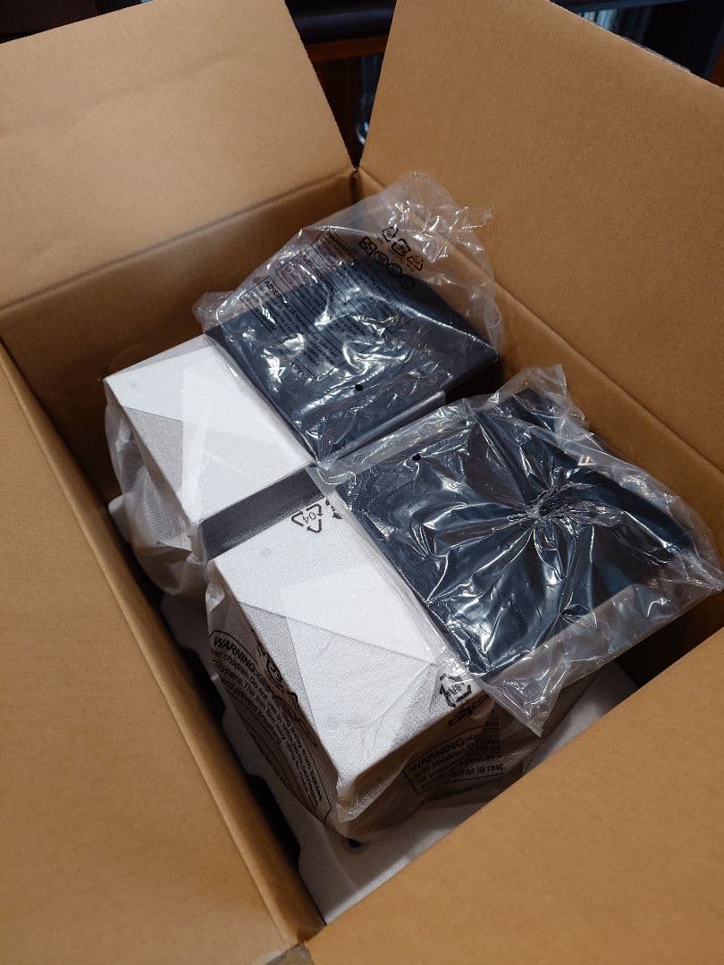 ファインオーディオ　FYNE AUDIO F３００ ウォールナット