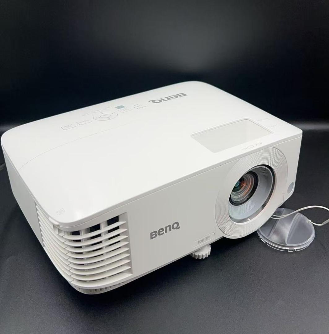 BenQ DLPプロジェクター MH733