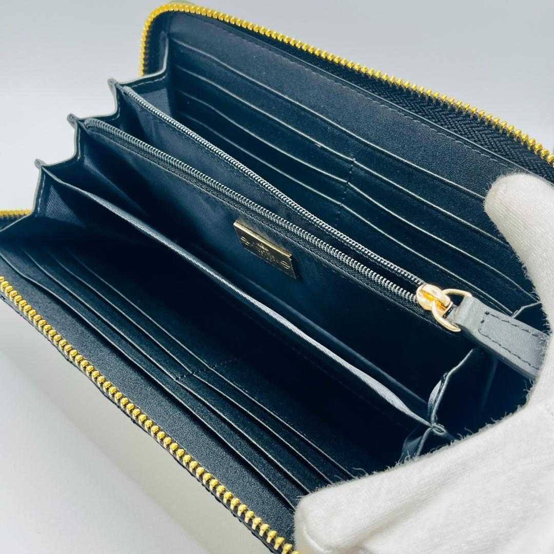 特価 未使用 Vivienne Westwood 黒 長財布 ワニ風 豪華人気