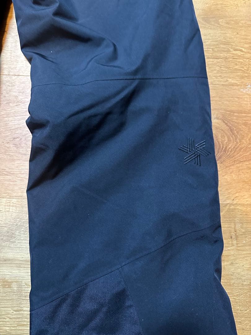 ゴールドウィンスキーウェア 上下セット黒 (XXL)