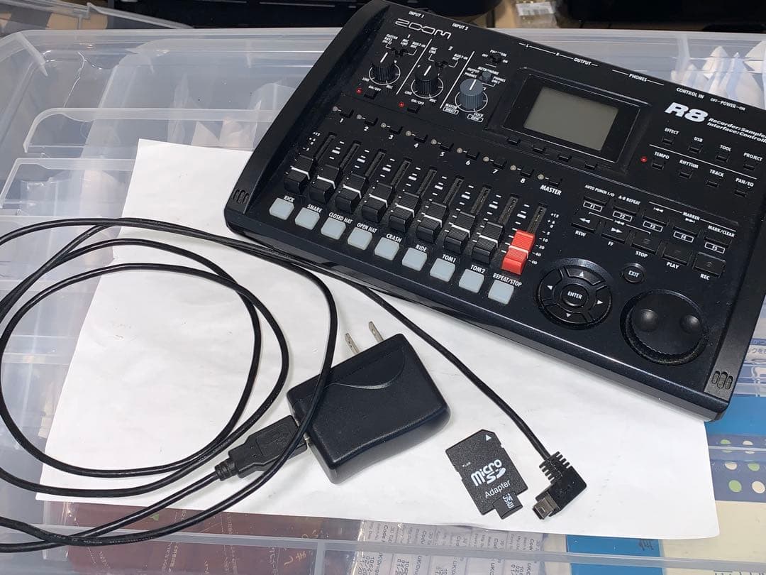 最終　極上　ZOOM R8 マルチトラックレコーダー