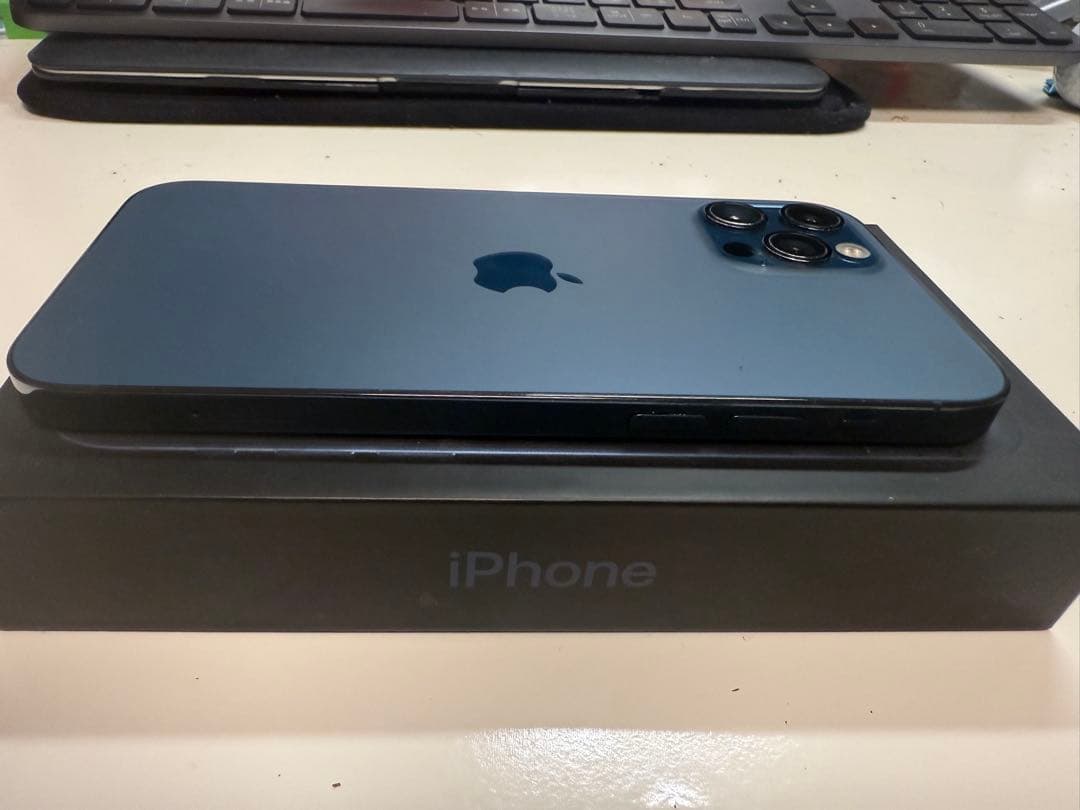 【極美品】iPhone 12 Pro 256GB パシフィックブルー