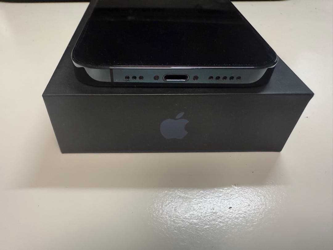 【極美品】iPhone 12 Pro 256GB パシフィックブルー