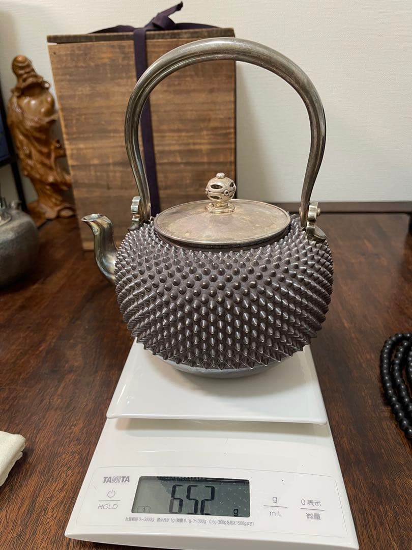 銀瓶　純銀　あられ　木箱付き　652g 骨董古美術