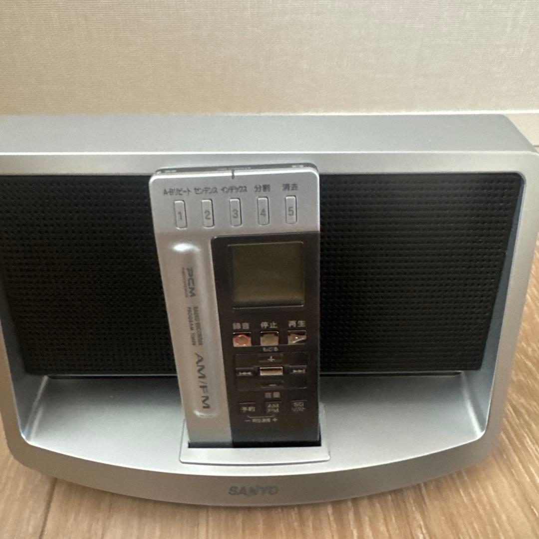 SANYO ICレコーダー ポータブルラジオレコーダー ICR- RS110MF