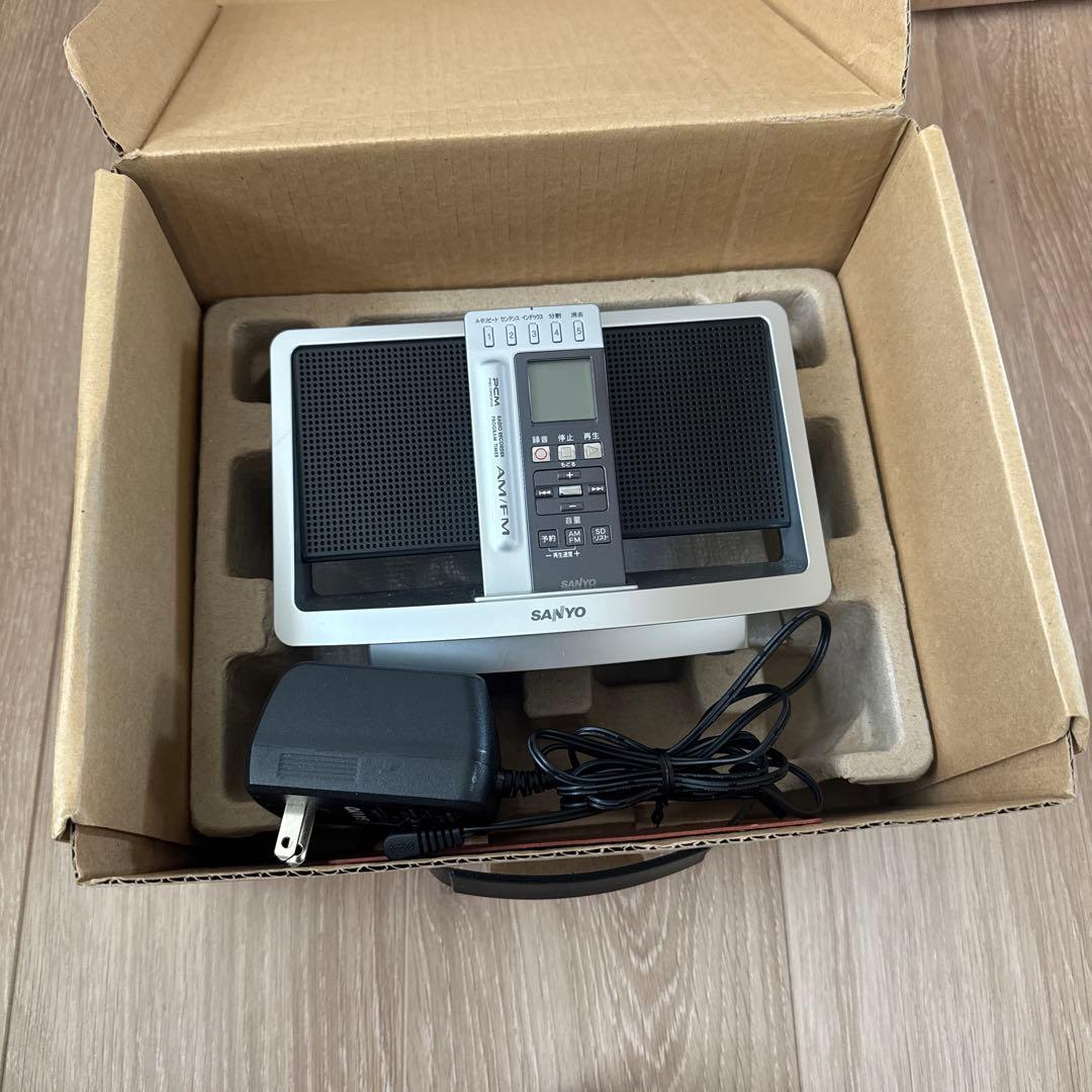 SANYO ICレコーダー ポータブルラジオレコーダー ICR- RS110MF