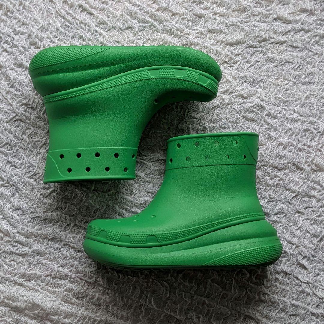 靴 crocs rain boots