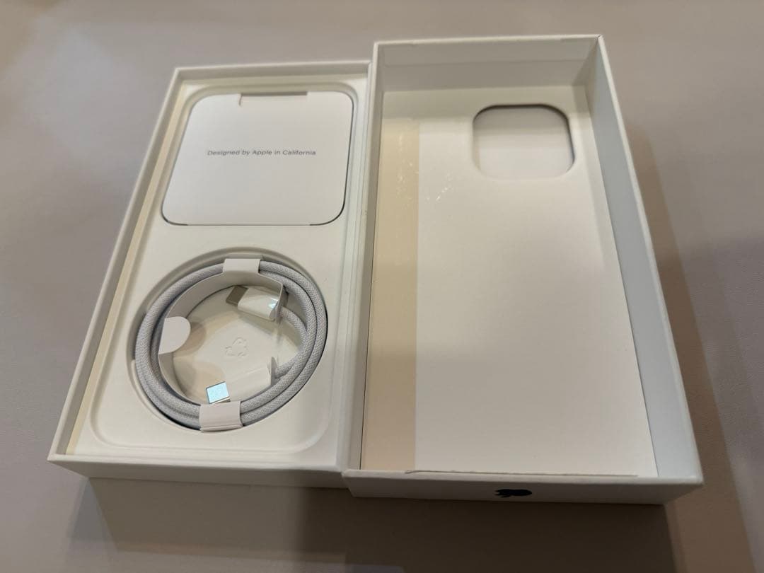 【美品・即発送】iPhone15 Pro Max 512GB ブルーチタニウム