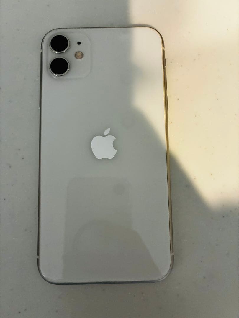 iPhone11 ホワイト64GB SIMフリー
