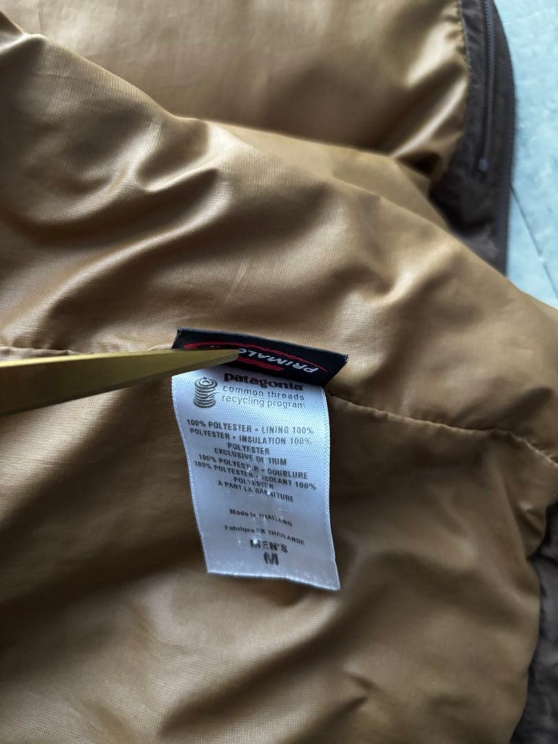 09年製　パタゴニア プリマロフト マイクロパフ フーデッドジャケット　ブラウン