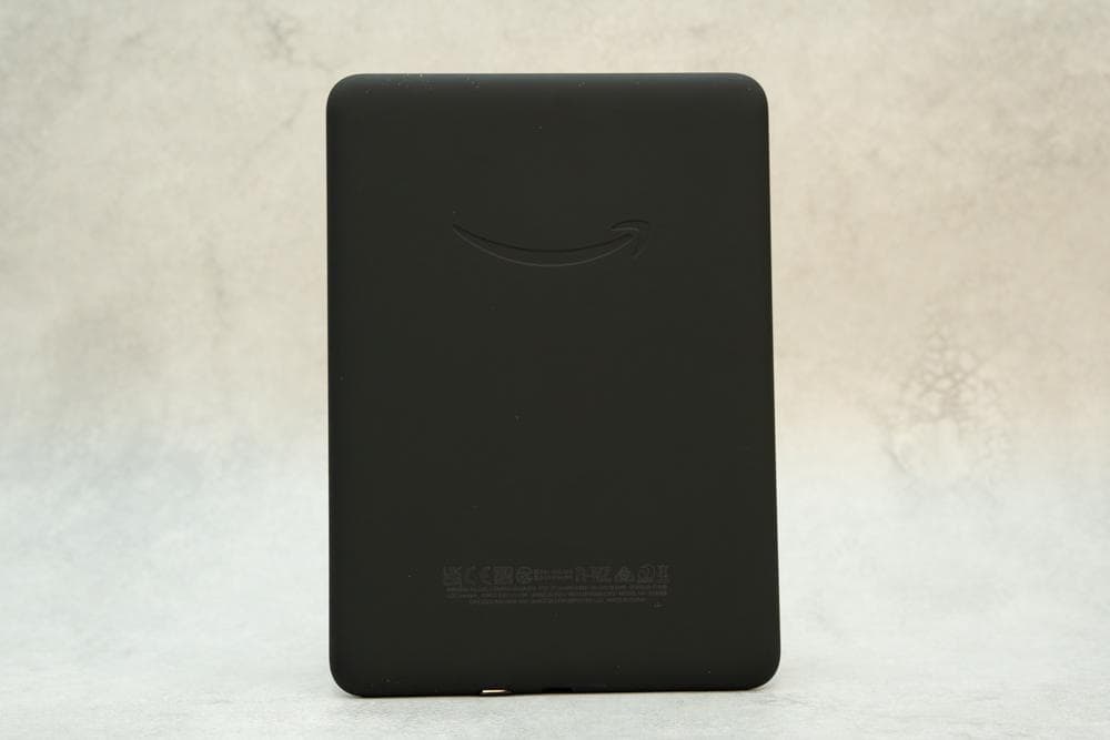 【美品】Kindle Paperwhite 第12世代 16G 純正カバー付き